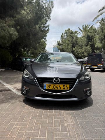 מודעת רכב מאזדה 3