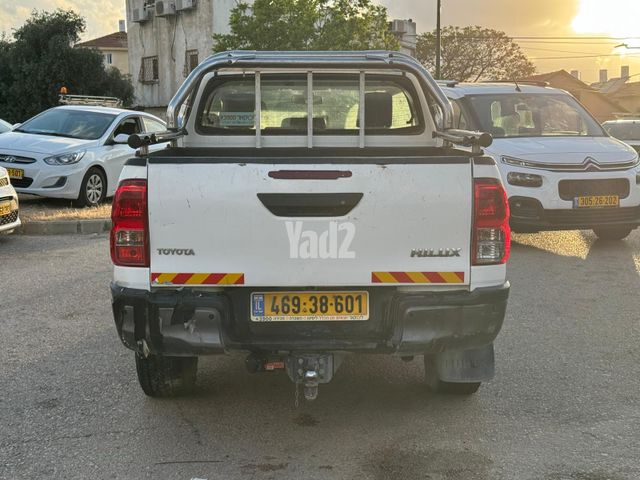 מודעת רכב טויוטה היילקס