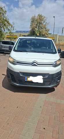מודעת רכב סיטרואן ג'אמפי