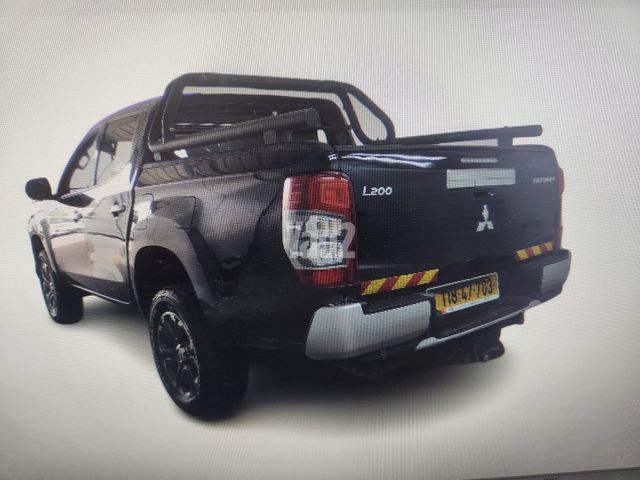 מודעת רכב מיצובישי טרייטון / L200