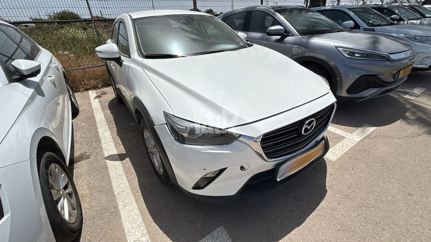 מודעת רכב מאזדה CX-3 2