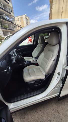מודעת רכב מאזדה CX-5