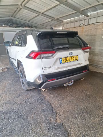 מודעת רכב טויוטה RAV4