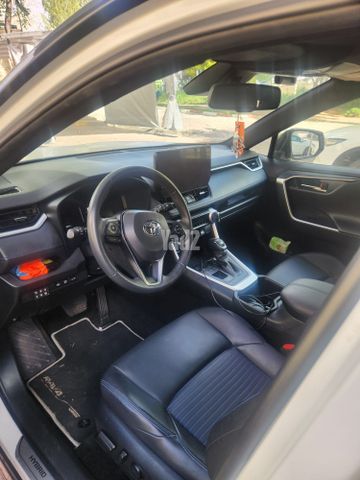 מודעת רכב טויוטה RAV4