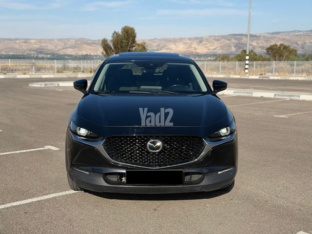 מודעת רכב מאזדה CX-30 2