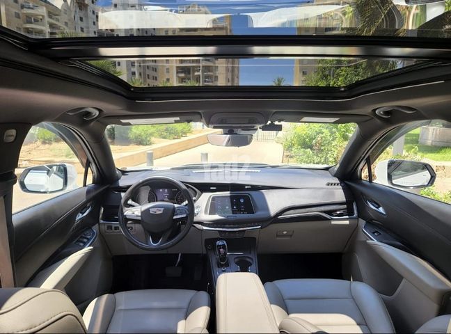 מודעת רכב קאדילק XT4