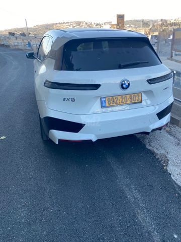 מודעת רכב ב מ וו iX