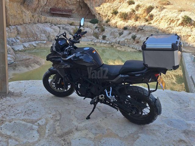 מודעת רכב בנלי TRK502X