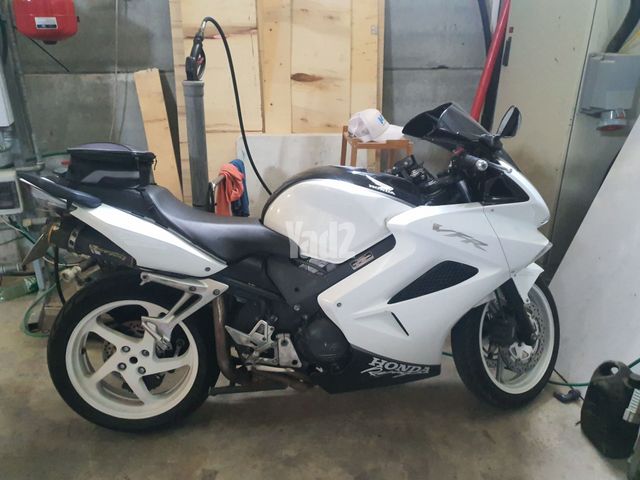 מודעת רכב הונדה VFR750/800