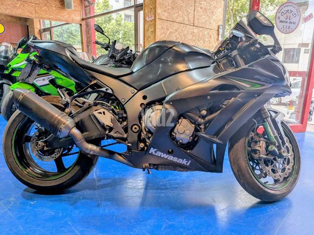 מודעת רכב קאוואסאקי נינג'ה ZX 10R