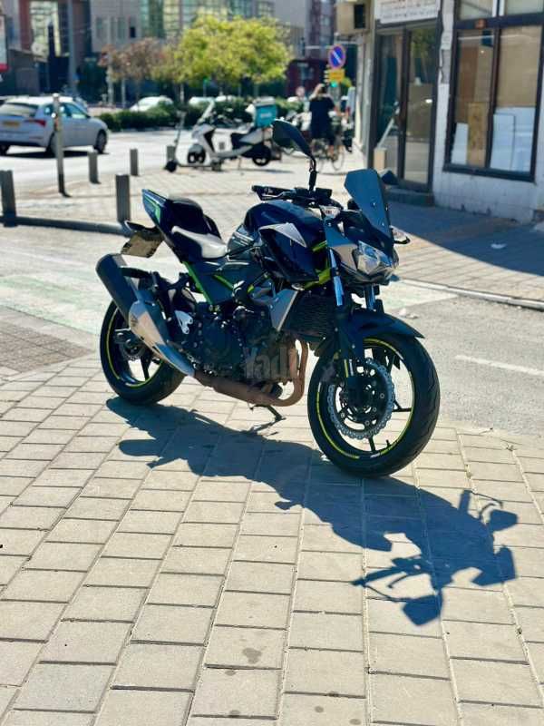 מודעת רכב קאוואסאקי Z400