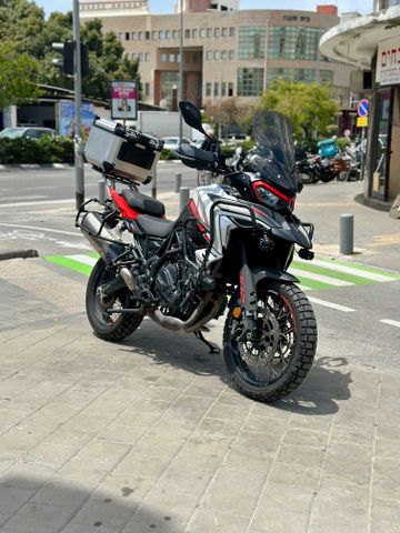 מודעת רכב בנלי TRK702X