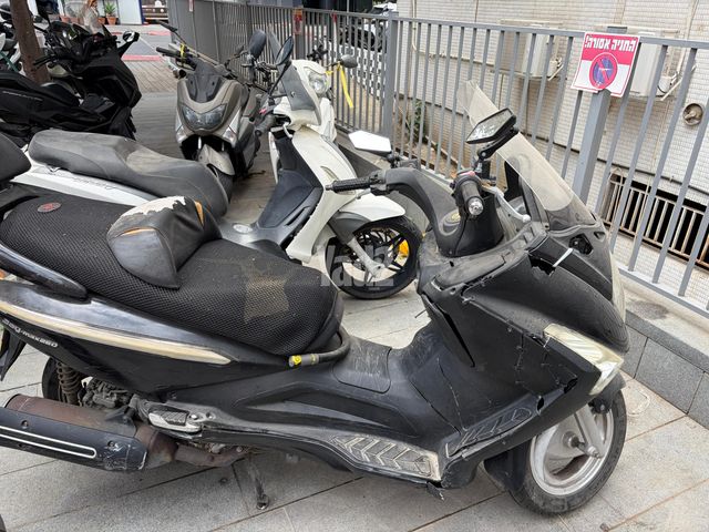 מודעת רכב סאן יאנג ג'וי-מקס 250