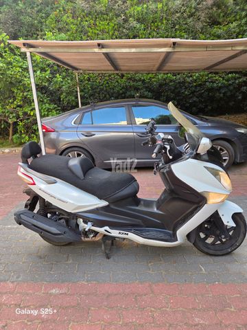 מודעת רכב סאן יאנג ג'וי-מקס 250