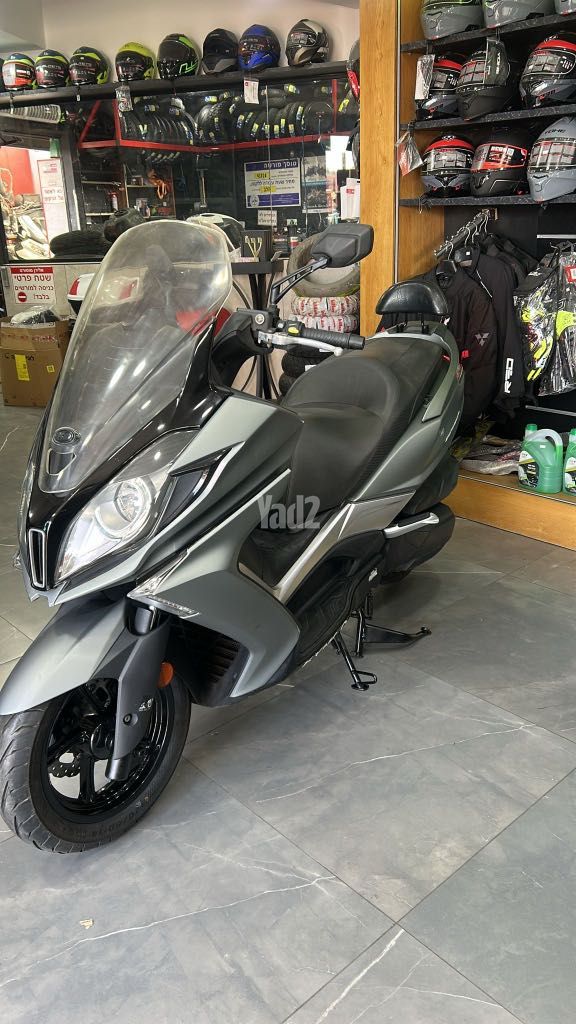 מודעת רכב קימקו דאון-טאון 350