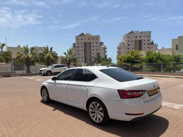 מודעת רכב סקודה סופרב