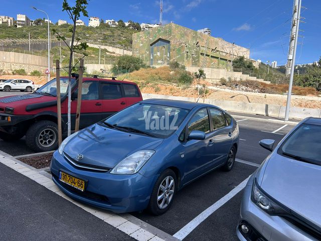 מודעת רכב טויוטה פריוס