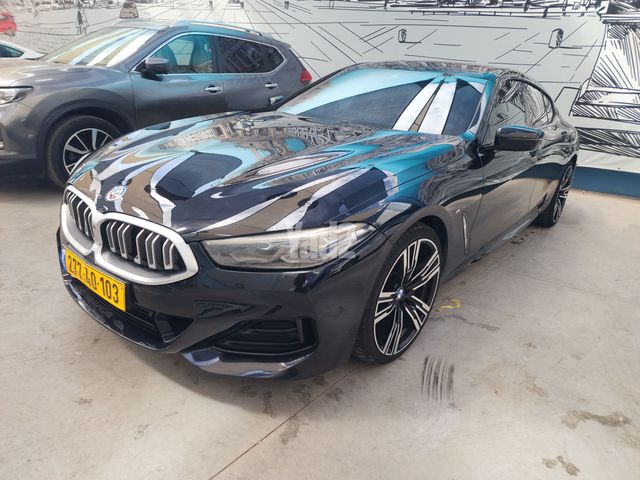 מודעת רכב ב מ וו סדרה 8