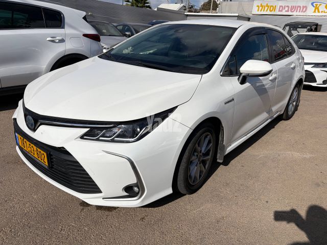 מודעת רכב טויוטה קורולה 1
