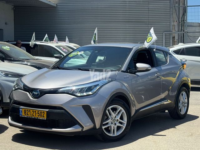 מודעת רכב טויוטה C-HR