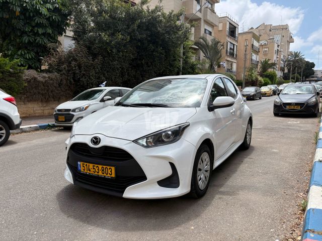 מודעת רכב מאזדה 2 3
