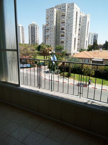 חיים לנדאו 1