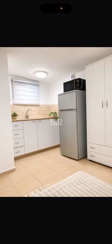 דרך זאב ז'בוטינסקי 17