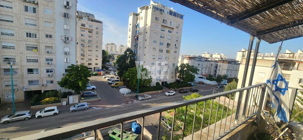 שושן 2
