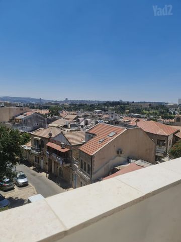 דירה למכירה בירושלים (תיווך) — 2