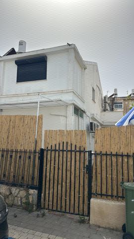 שיכון ותיקים