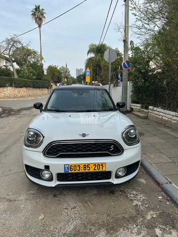 מודעת רכב מיני קאנטרימן