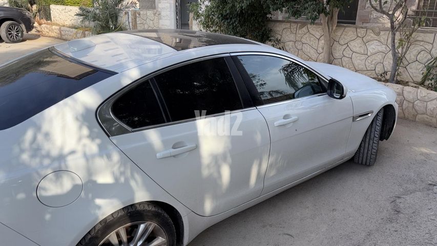 מודעת רכב יגואר XE
