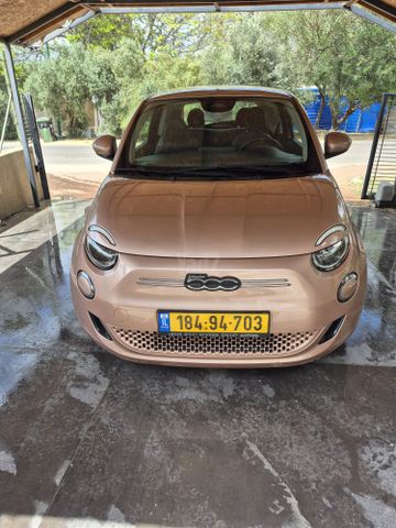 מודעת רכב פיאט 500E