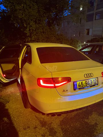 מודעת רכב אאודי A4