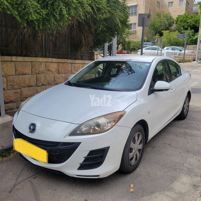 מודעת רכב מאזדה 3