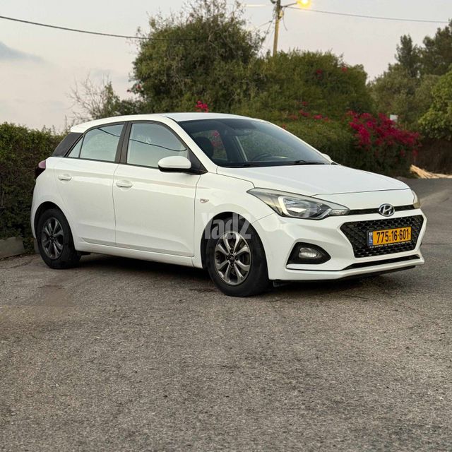 מודעת רכב יונדאי i20