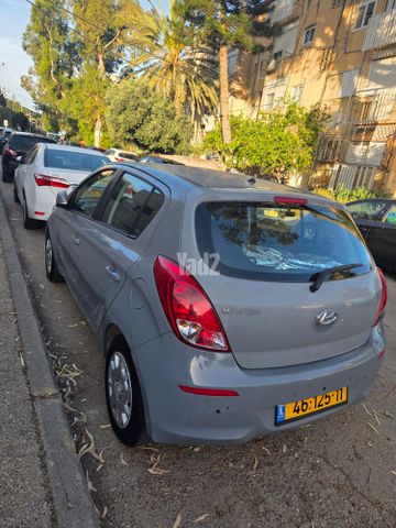 מודעת רכב יונדאי i20