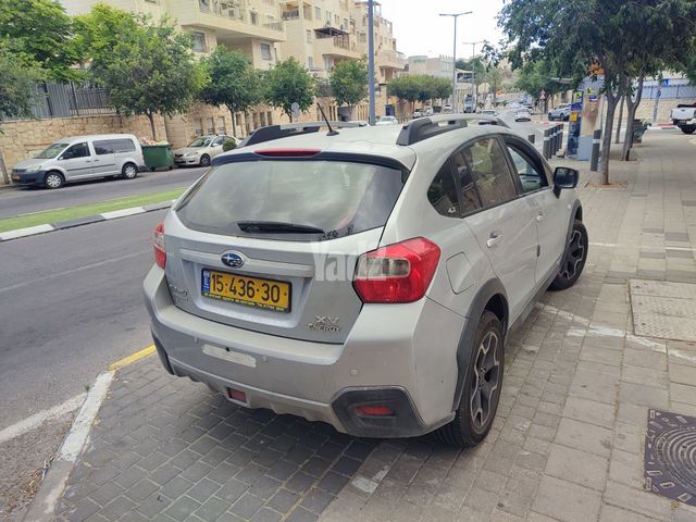 מודעת רכב סובארו XV