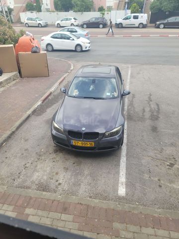 מודעת רכב ב מ וו סדרה 3