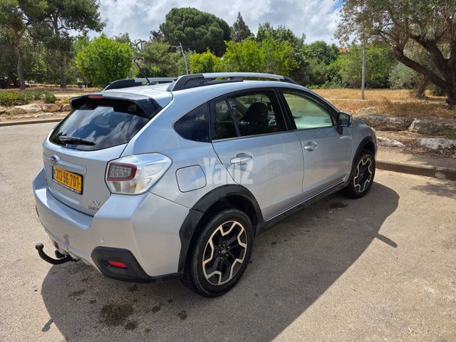 מודעת רכב סובארו XV