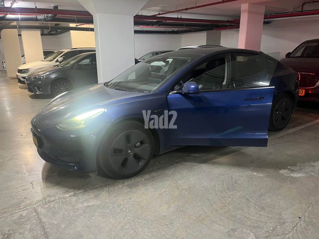 מודעת רכב טסלה מודל 3