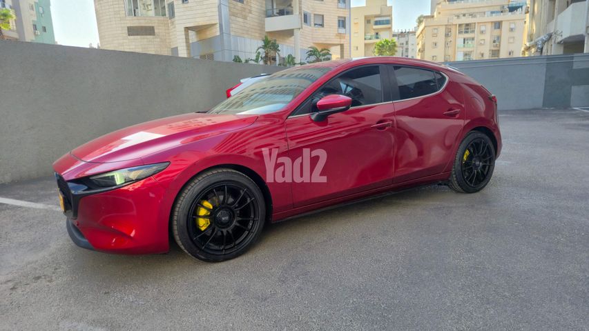 מודעת רכב מאזדה 3
