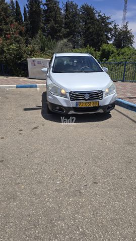 מודעת רכב סוזוקי קרוסאובר