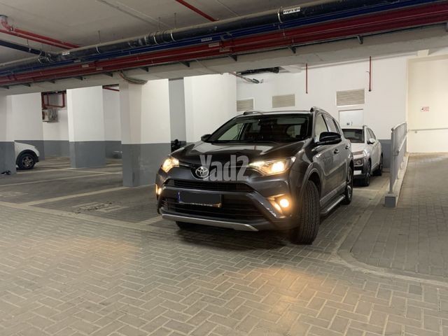 מודעת רכב טויוטה RAV4