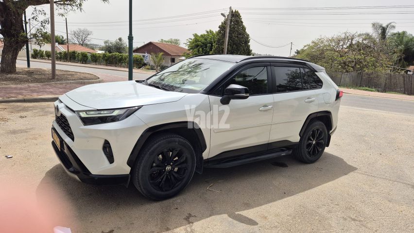 מודעת רכב טויוטה RAV4