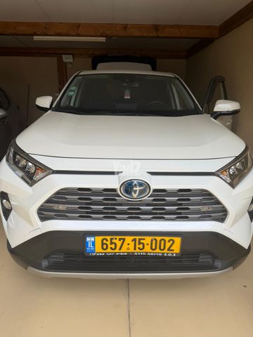 מודעת רכב טויוטה RAV4