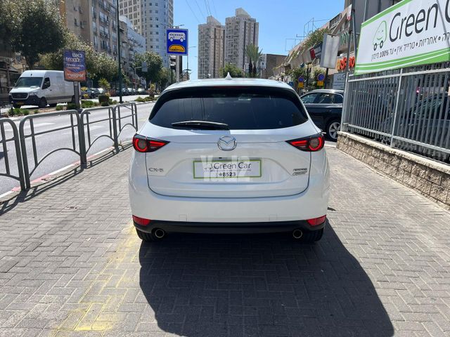 מודעת רכב מאזדה CX-5