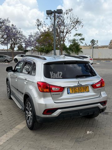 מודעת רכב מיצובישי ASX 3