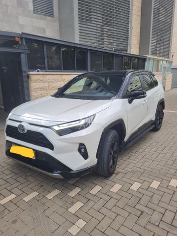 מודעת רכב טויוטה RAV4