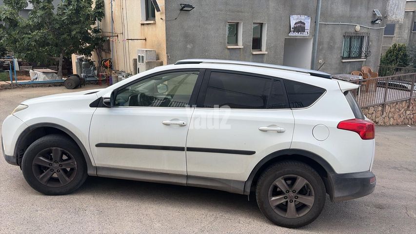 מודעת רכב טויוטה RAV4